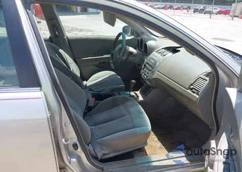 2003 Nissan Altima 3.5 Se z USA, uszkodzony, nr VIN 1N4BL11D73C300067